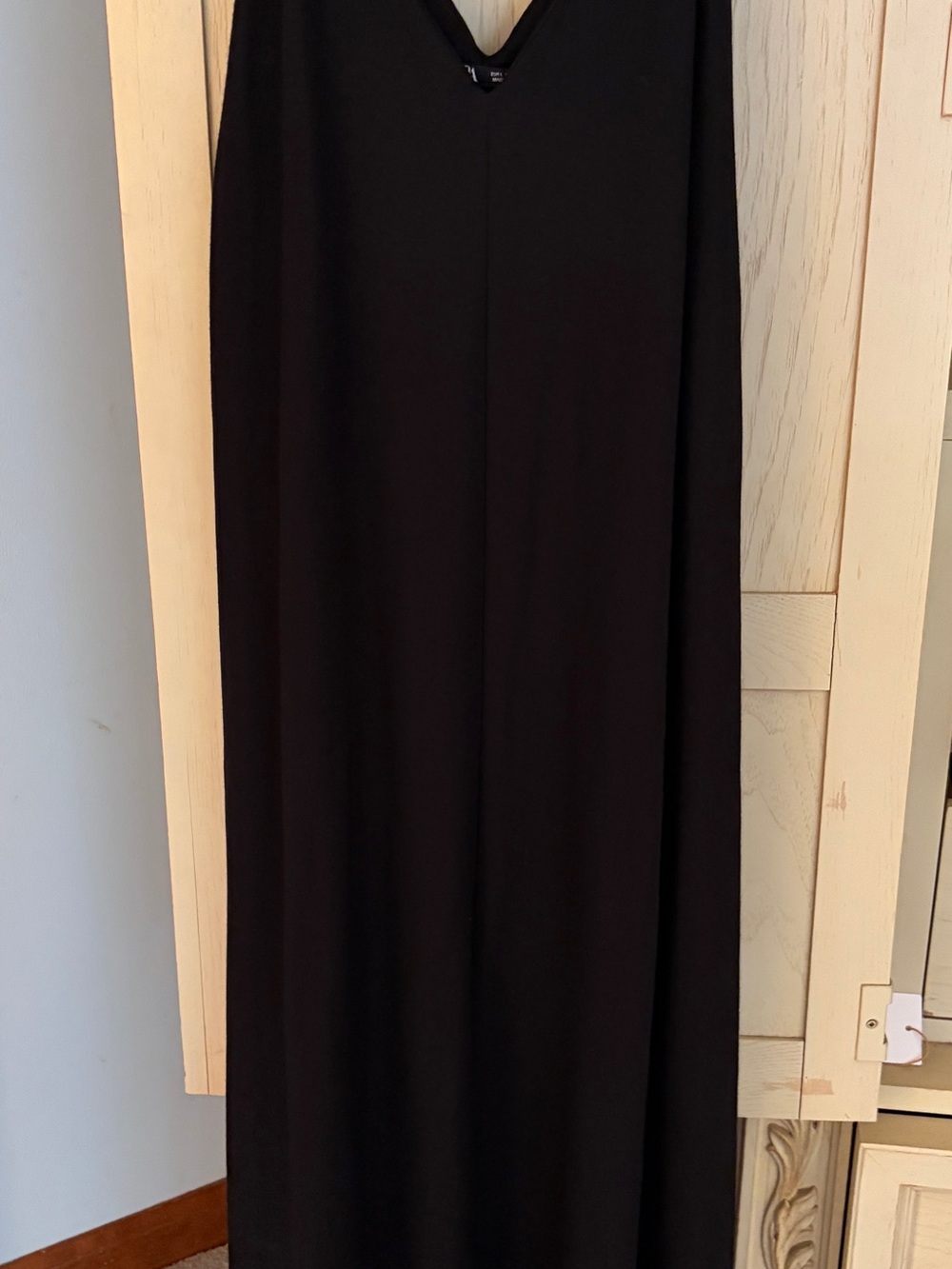 Zara Black Maxi Dress - Sleek V-Neck Panel